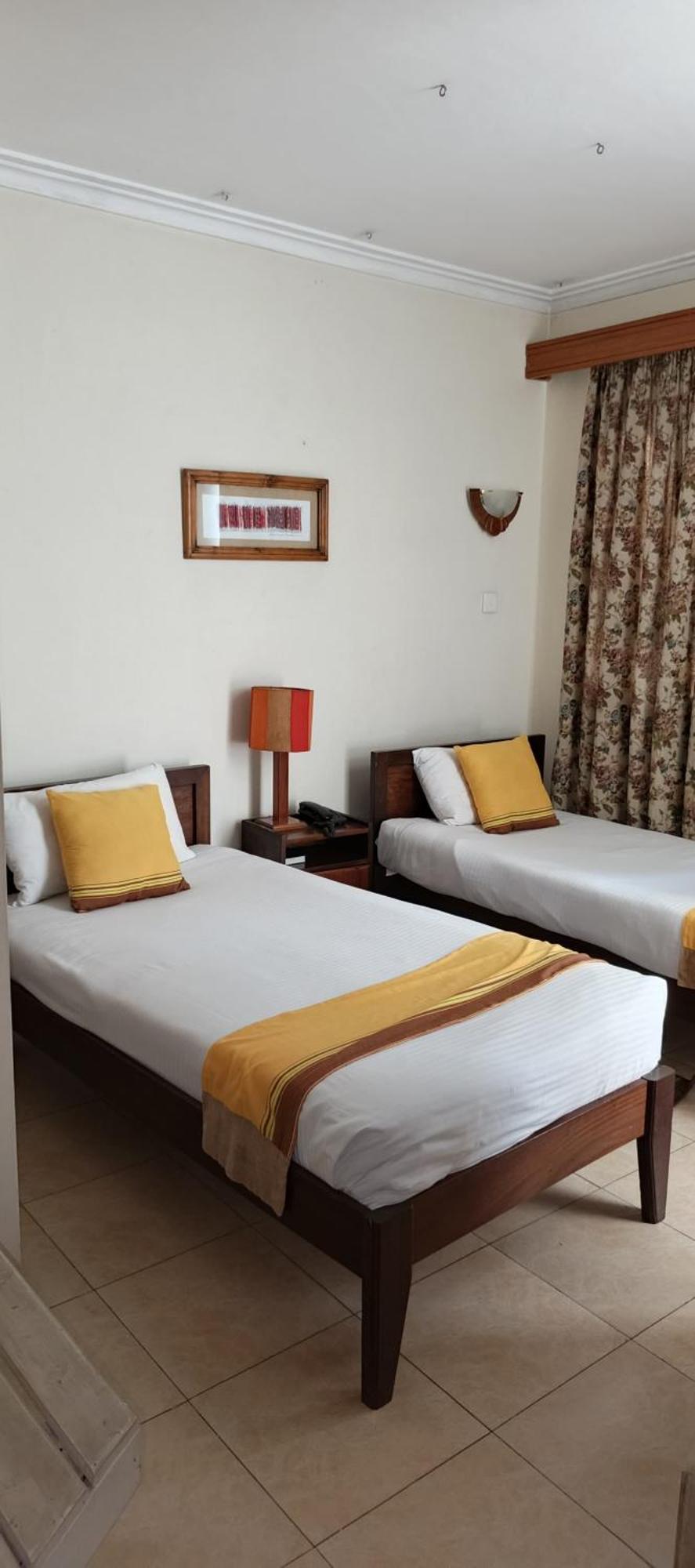 Kenya Comfort Hotel Найроби Екстериор снимка