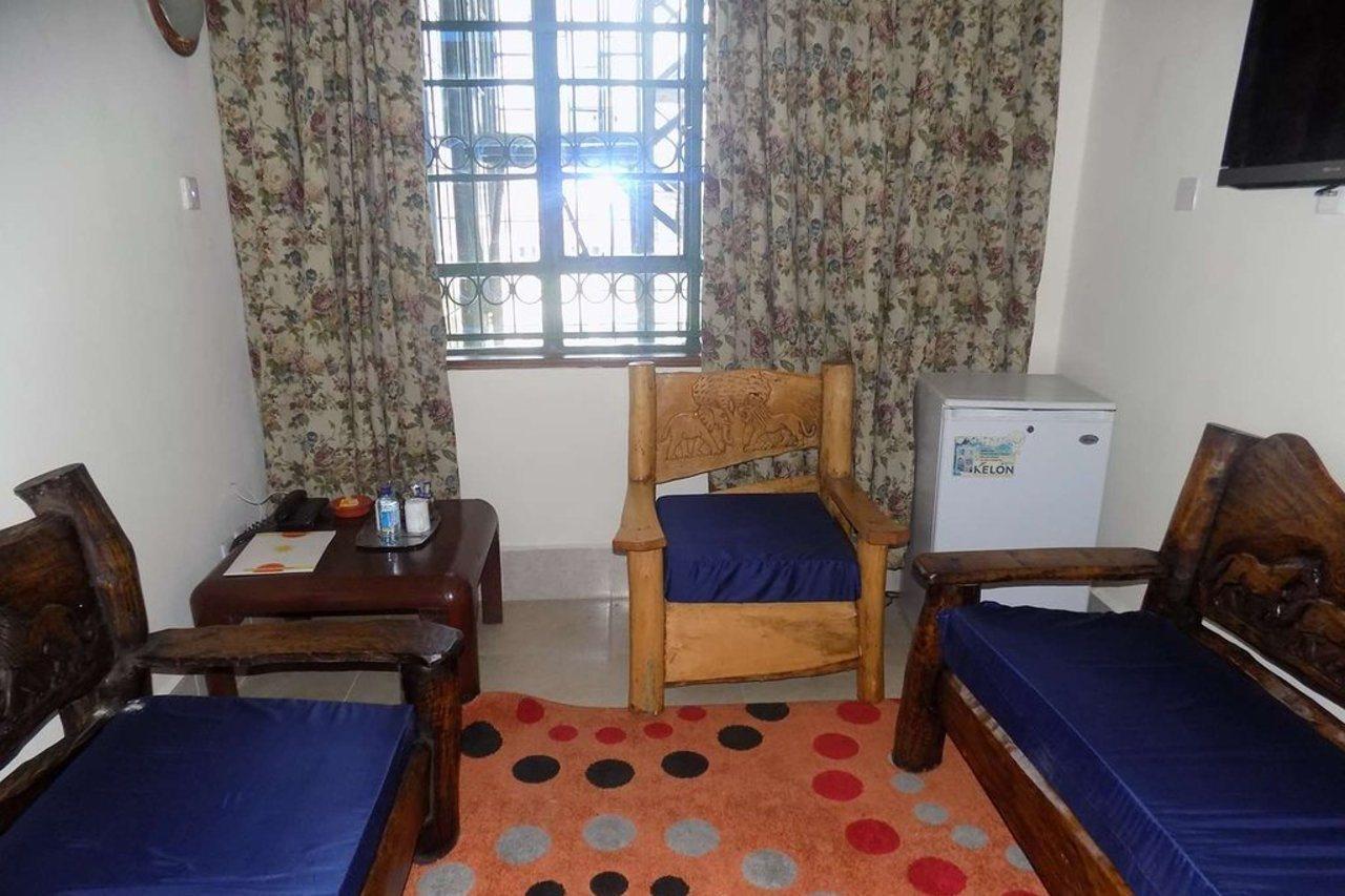 Kenya Comfort Hotel Найроби Екстериор снимка